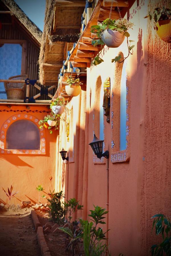 Spykee Spot Hampi Otel Dış mekan fotoğraf
