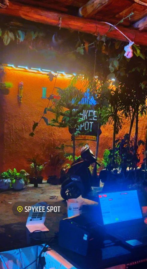 Spykee Spot Hampi Otel Dış mekan fotoğraf